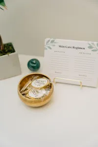 CustomApronsNow.Com - Metal Keychain