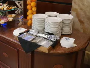 CustomApronsNow.Com - Custom Beverage Napkin