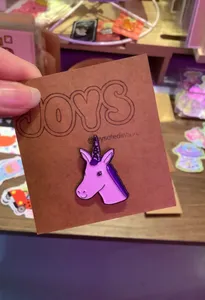 TableCoversNow.Com - Soft Enamel Pin