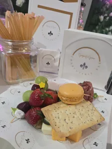 CustomApronsNow.Com - Custom Paper Beverage Napkin