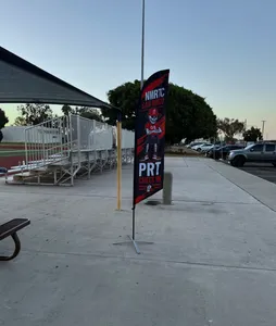CustomApronsNow.Com - Custom Blade Flags