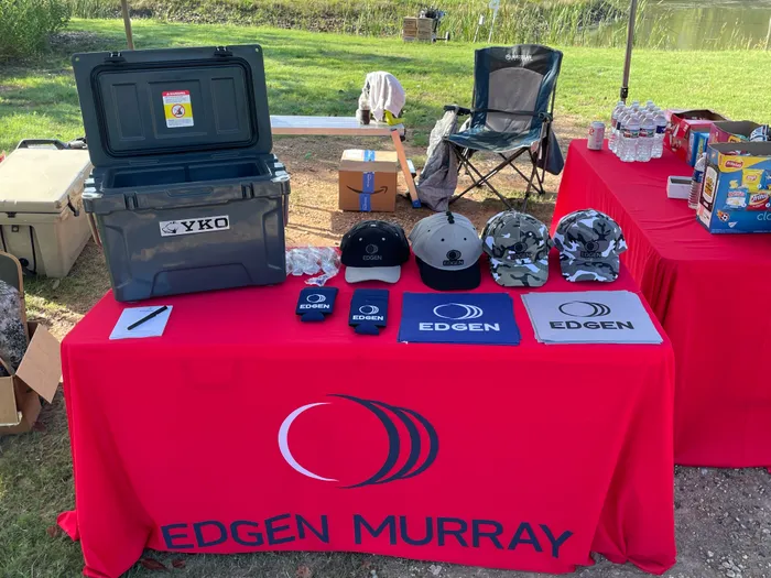 CustomApronsNow.Com - Embroidered Patches