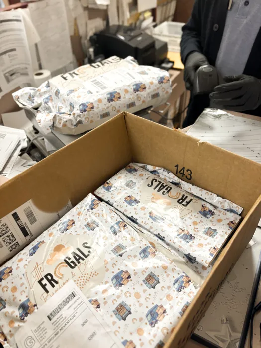 CustomApronsNow.Com - Custom Poly Mailer