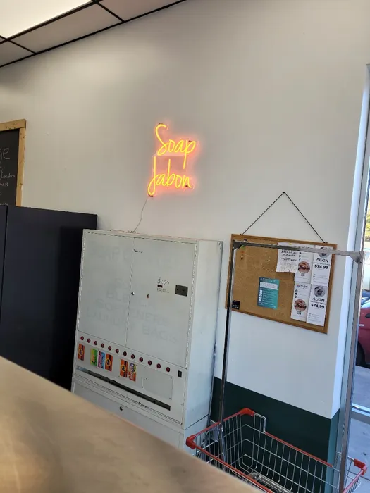 CustomApronsNow.Com - Custom Neon Sign