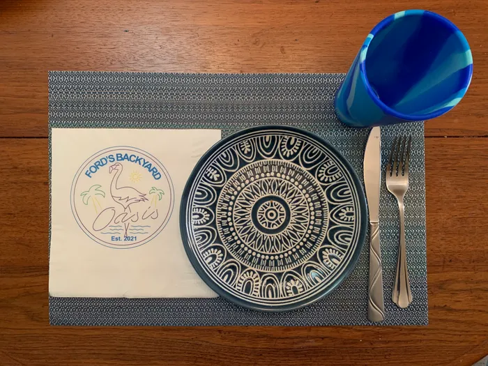 CustomApronsNow.Com - Custom Dinner Napkin