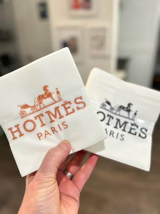 CustomApronsNow.Com - Custom Linen Beverage Napkin