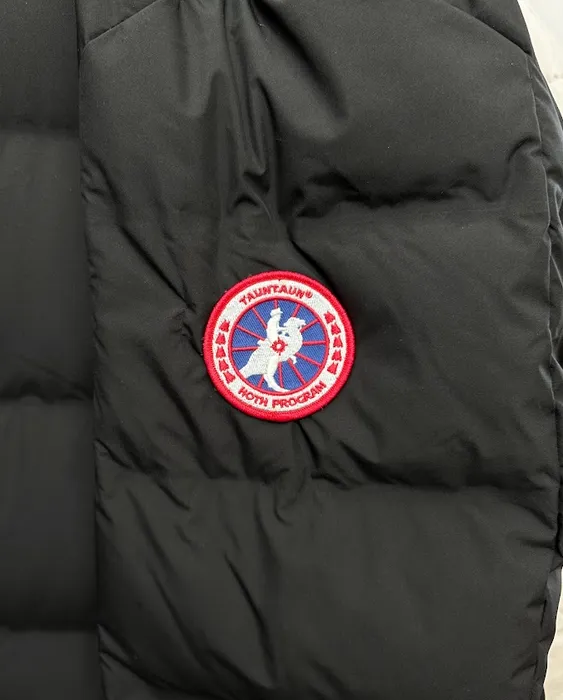 TableCoversNow.Com - Embroidered Patches