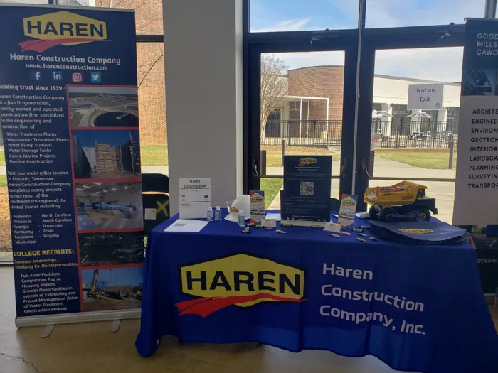 CustomApronsNow.Com - Custom Rectangle Table Covers