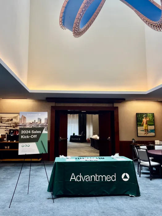 CustomApronsNow.Com - Custom Rectangle Table Covers