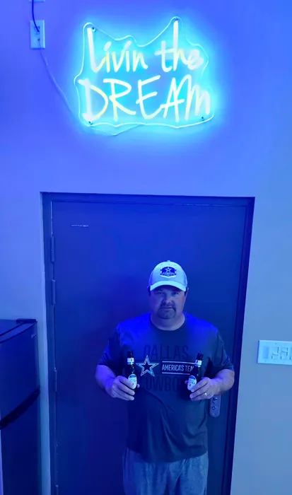 CustomApronsNow.Com - Custom Neon Sign