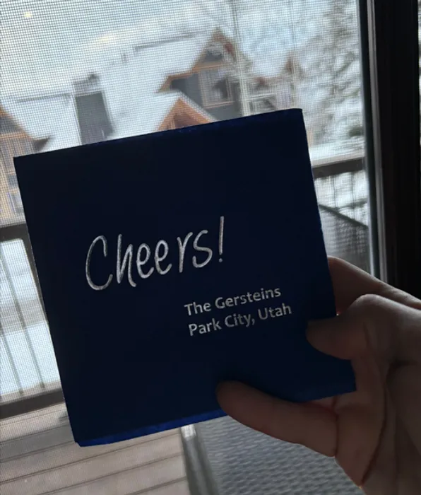 CustomApronsNow.Com - Custom Linen Beverage Napkin