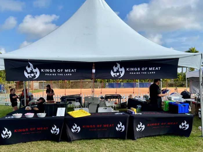 CustomApronsNow.Com - Custom Rectangle Table Covers