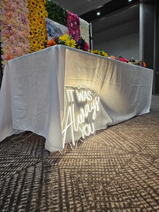 CustomApronsNow.Com - IT WAS ALWAYS YOU Neon Sign