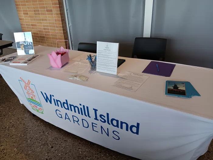 CustomApronsNow.Com - Custom Rectangle Table Covers