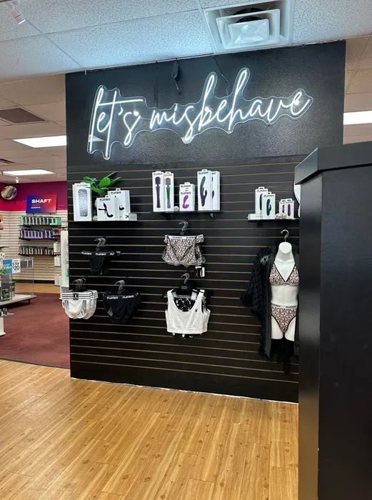 CustomApronsNow.Com - Custom Neon Sign