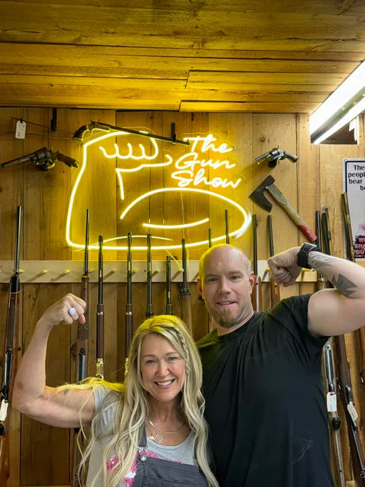 CustomApronsNow.Com - Artwork Neon Sign