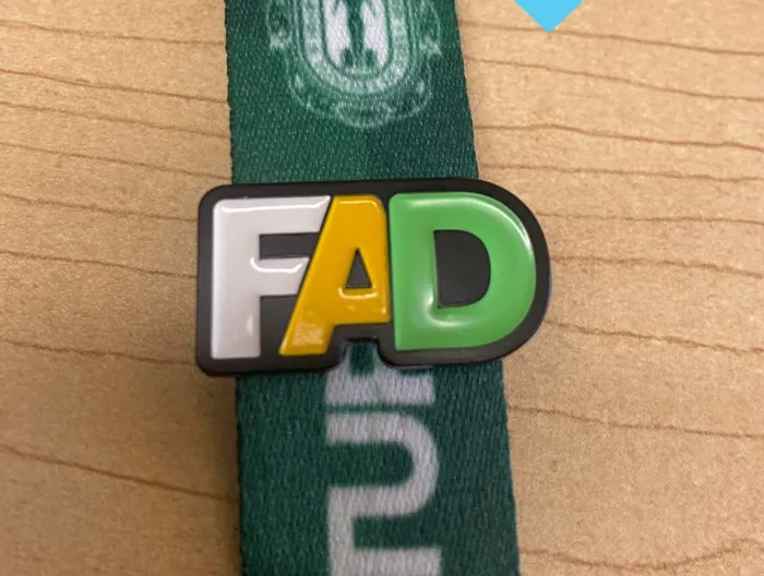 CustomApronsNow.Com - Soft Enamel Pin