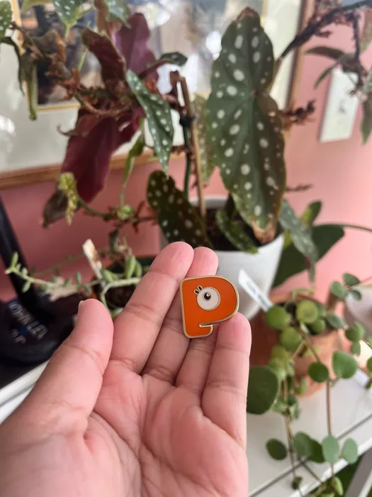 CustomApronsNow.Com - Hard Enamel Pin