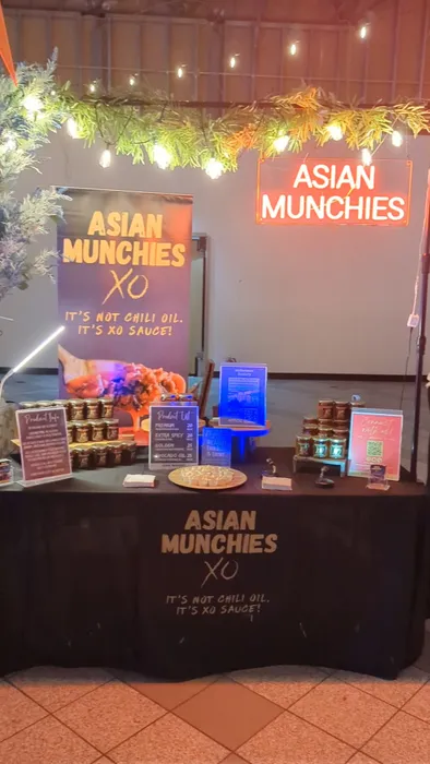 TableCoversNow.Com - Custom Neon Sign