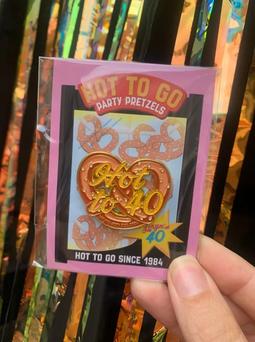 CustomApronsNow.Com - Hard Enamel Pin