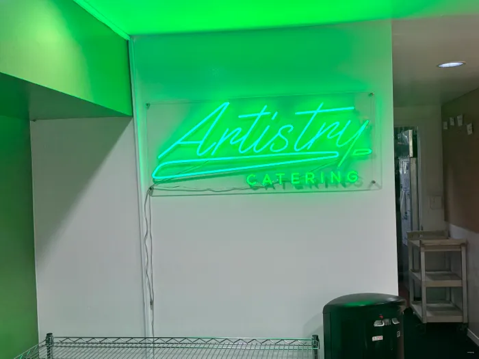 TableCoversNow.Com - Artwork Neon Sign