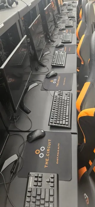 TableCoversNow.Com - Custom Square Mouse Pad