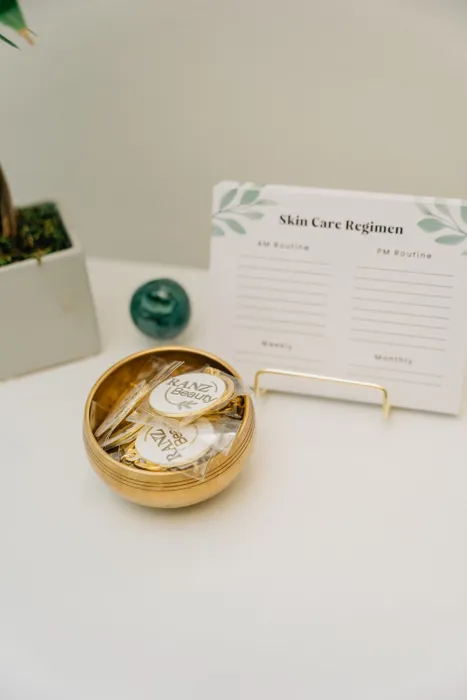 CustomApronsNow.Com - Metal Keychain