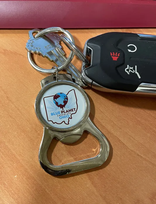 CustomApronsNow.Com - Bottle Opener Keychain