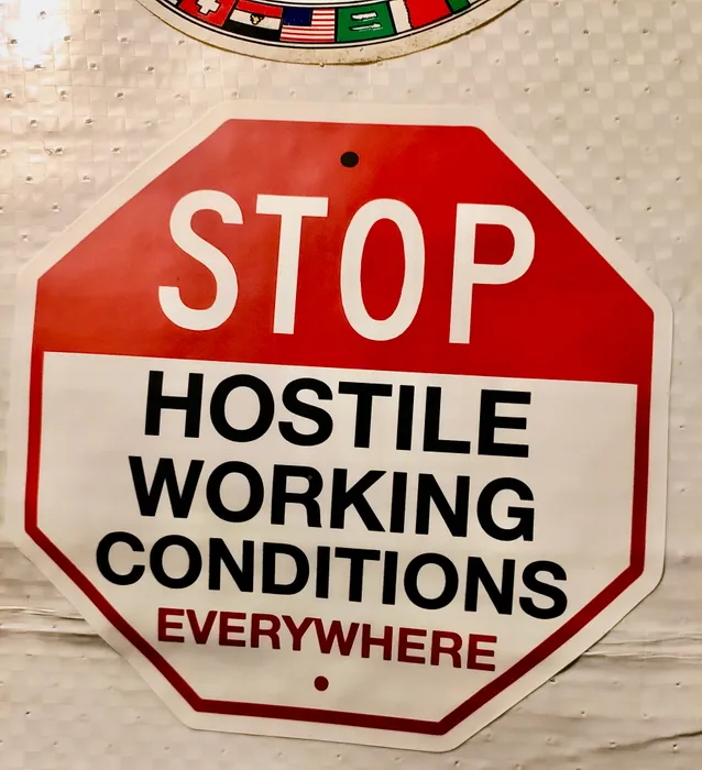 CustomApronsNow.Com - Die Cut Stickers