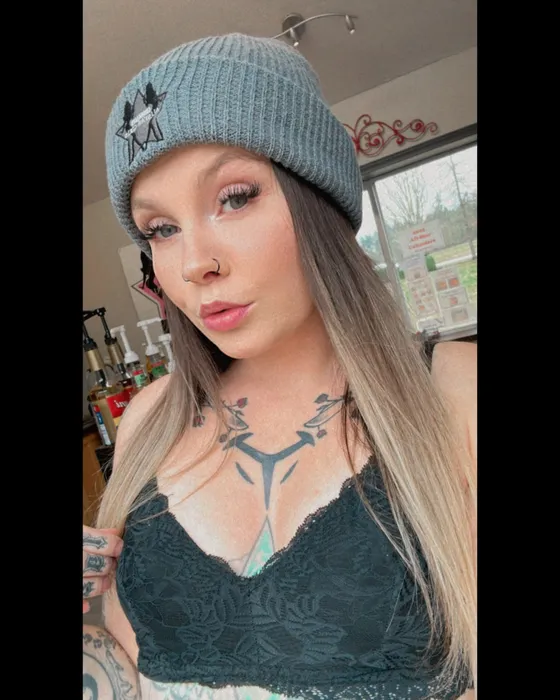 CustomApronsNow.Com - Aesthetic Acrylic Beanies