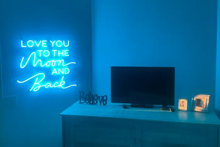 TableCoversNow.Com - I Love You To The Moon And Back Neon Sign