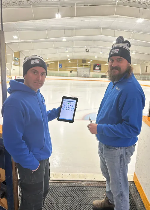 CustomApronsNow.Com - Genteel Bobble Acrylic Fiber Beanies