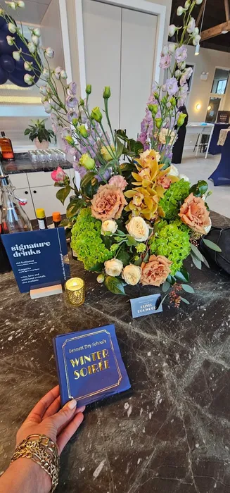 TableCoversNow.Com - Custom Foil Stamped Beverage Napkin