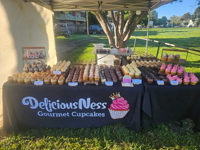 CustomApronsNow.Com - Custom Rectangle Table Covers