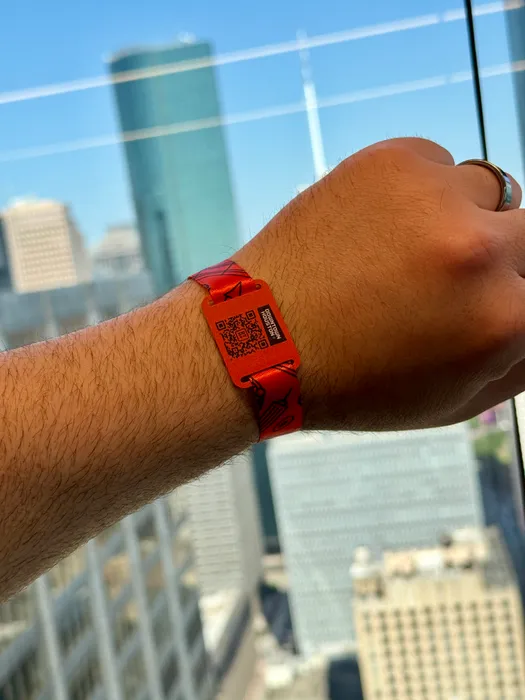 TableCoversNow.Com - Tag Cloth Wristbands