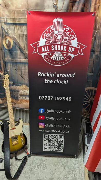 CustomApronsNow.Com - Korean Style X Banner Stands