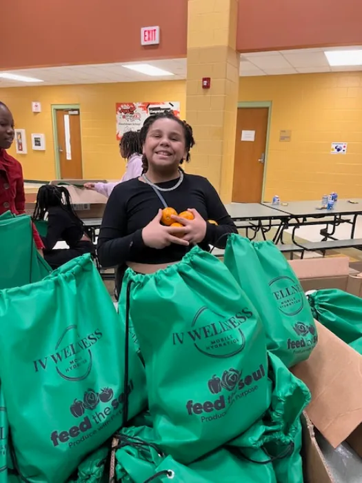 CustomApronsNow.Com - Custom Non-Woven Drawstring Bag