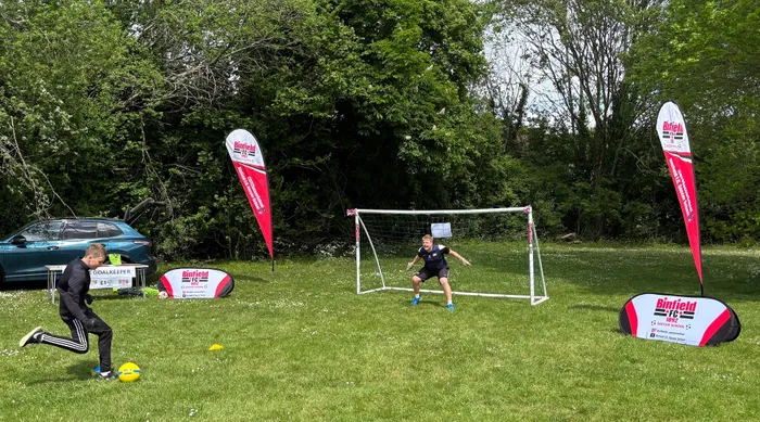 TableCoversNow.Com - Oval Pop Up Banners