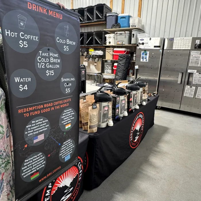 TableCoversNow.Com - Pole Banners