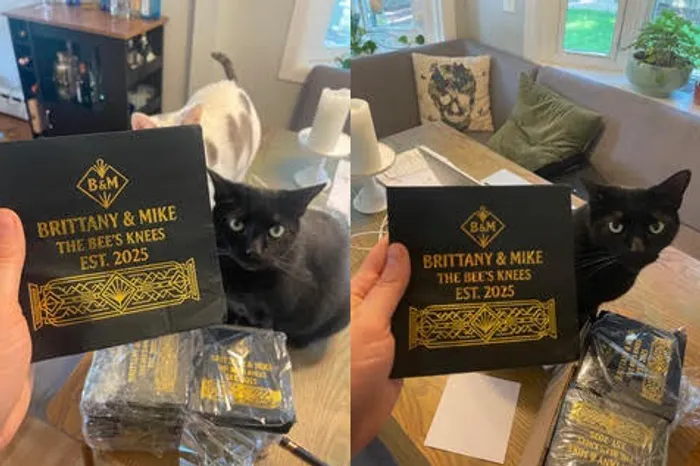 TableCoversNow.Com - Custom Foil Stamped Beverage Napkin