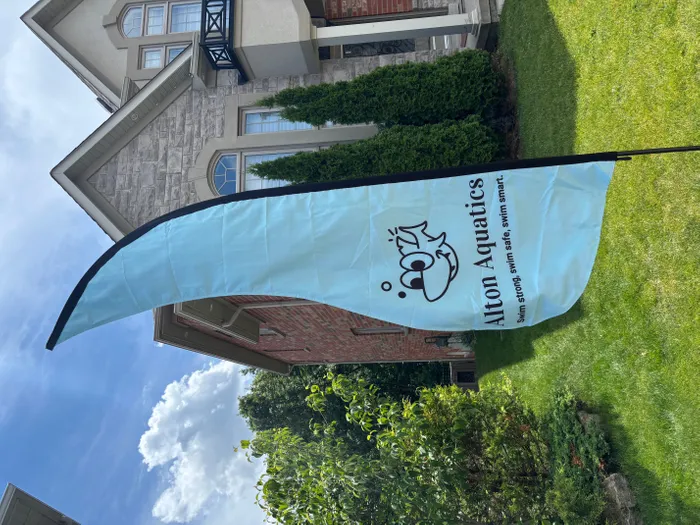 TableCoversNow.Com - Shark Fin Flag