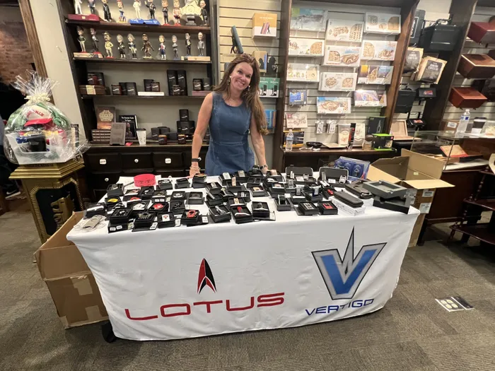 CustomApronsNow.Com - Custom Rectangle Table Covers