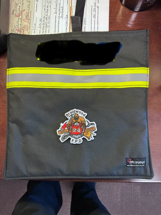 CustomApronsNow.Com - Embroidered Patches