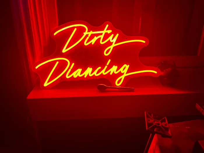 TableCoversNow.Com - Custom Neon Sign