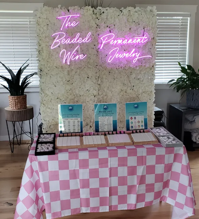 TableCoversNow.Com - Custom Neon Sign