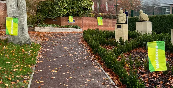 TableCoversNow.Com - Garden Flag