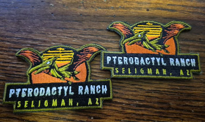 CustomApronsNow.Com - Embroidered Patches Deal