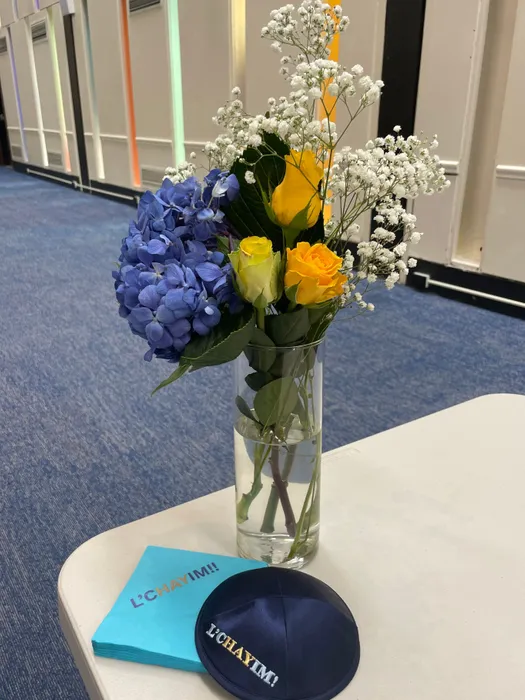 CustomApronsNow.Com - Custom Foil Stamped Beverage Napkin