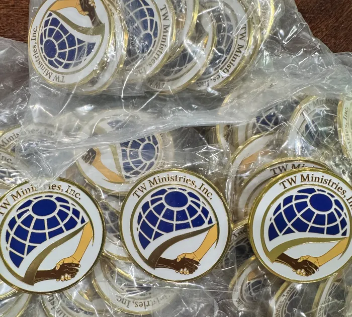 TableCoversNow.Com - Hard Enamel Pin