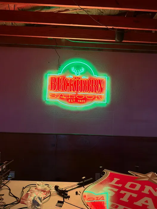 TableCoversNow.Com - Artwork Neon Sign